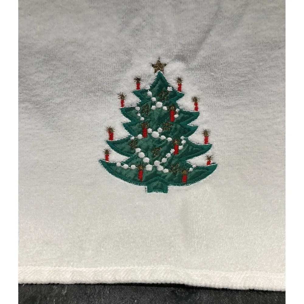 2 Pc Embroidered Christmas Tree Hand Towel Set 1 Hand Towel/1 Fingertip Towel